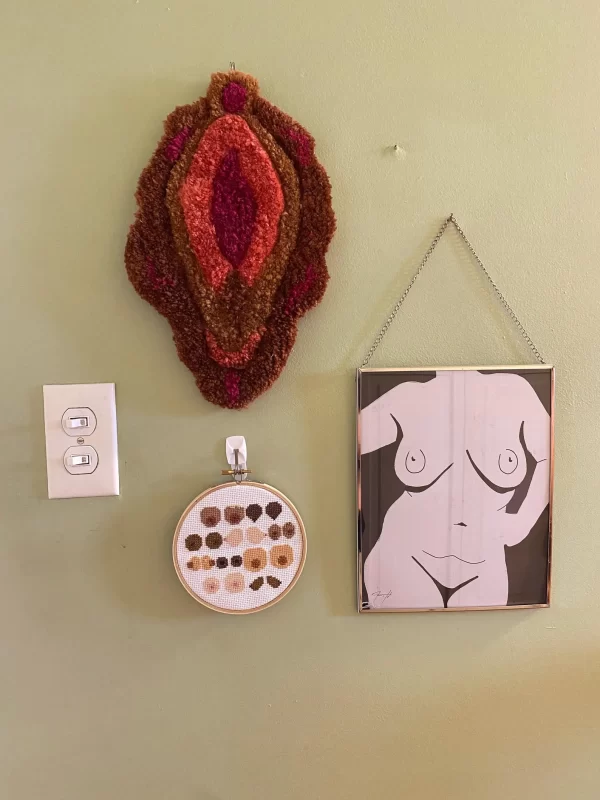 Hand-Tufted Yoni / Vulva Wall Hanging - Caramel Queen (13in x 8in)